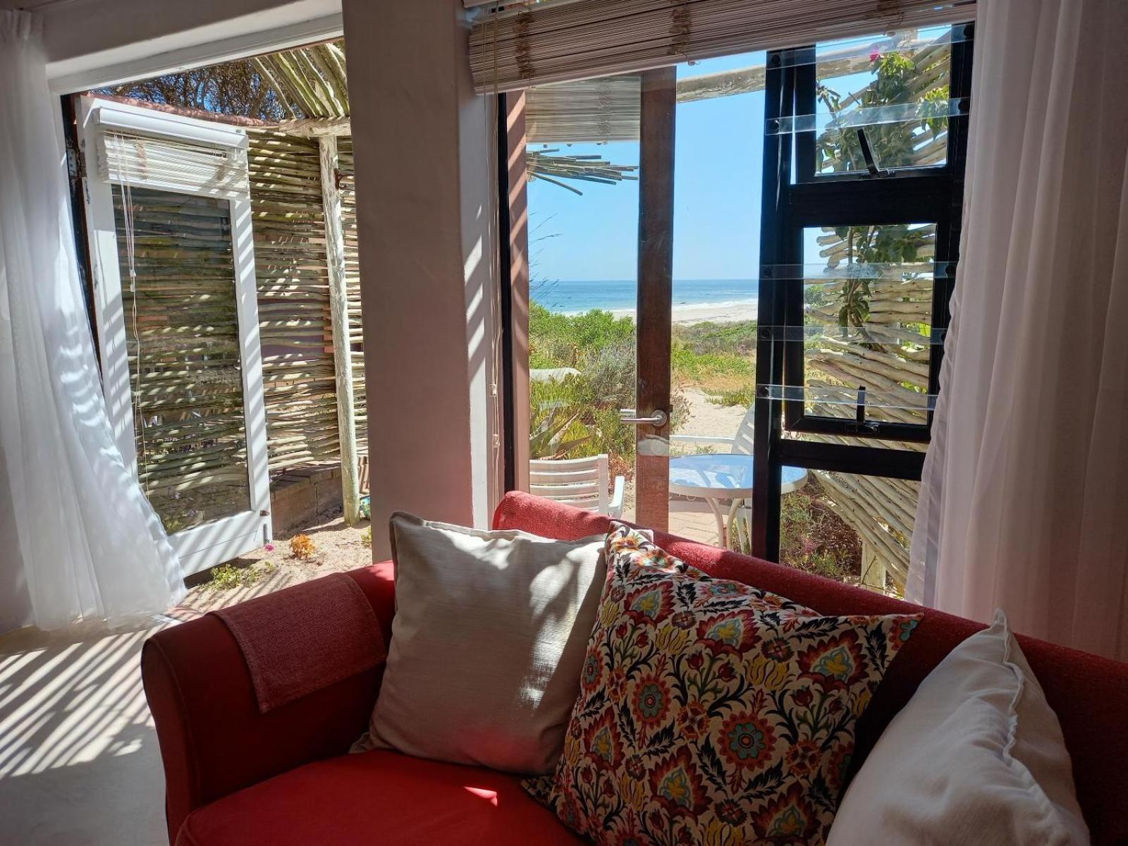 Absolute Beach Accommodation Stompneusbaai Номер фото